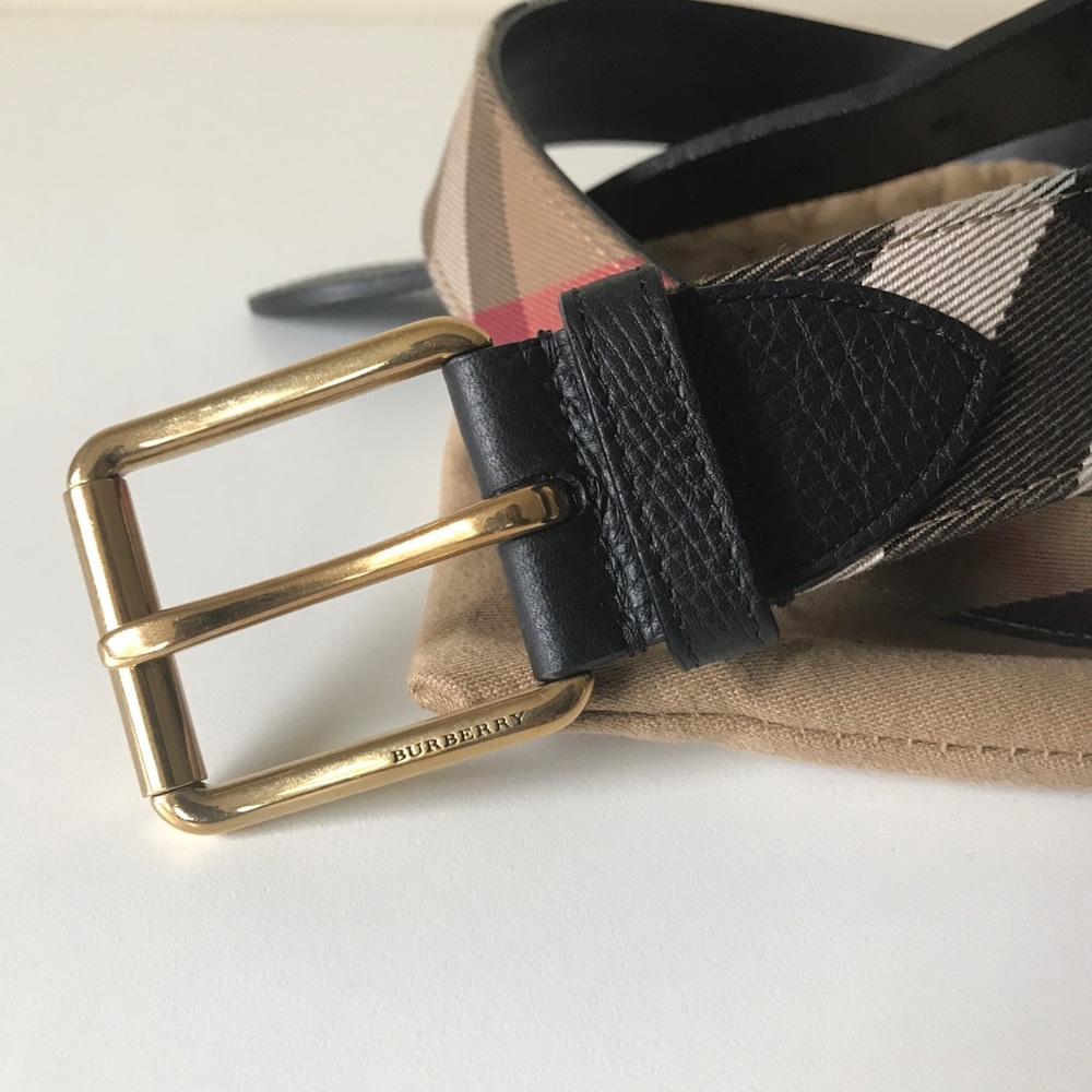 SOLD* Burberry House check & leather belt 💎
